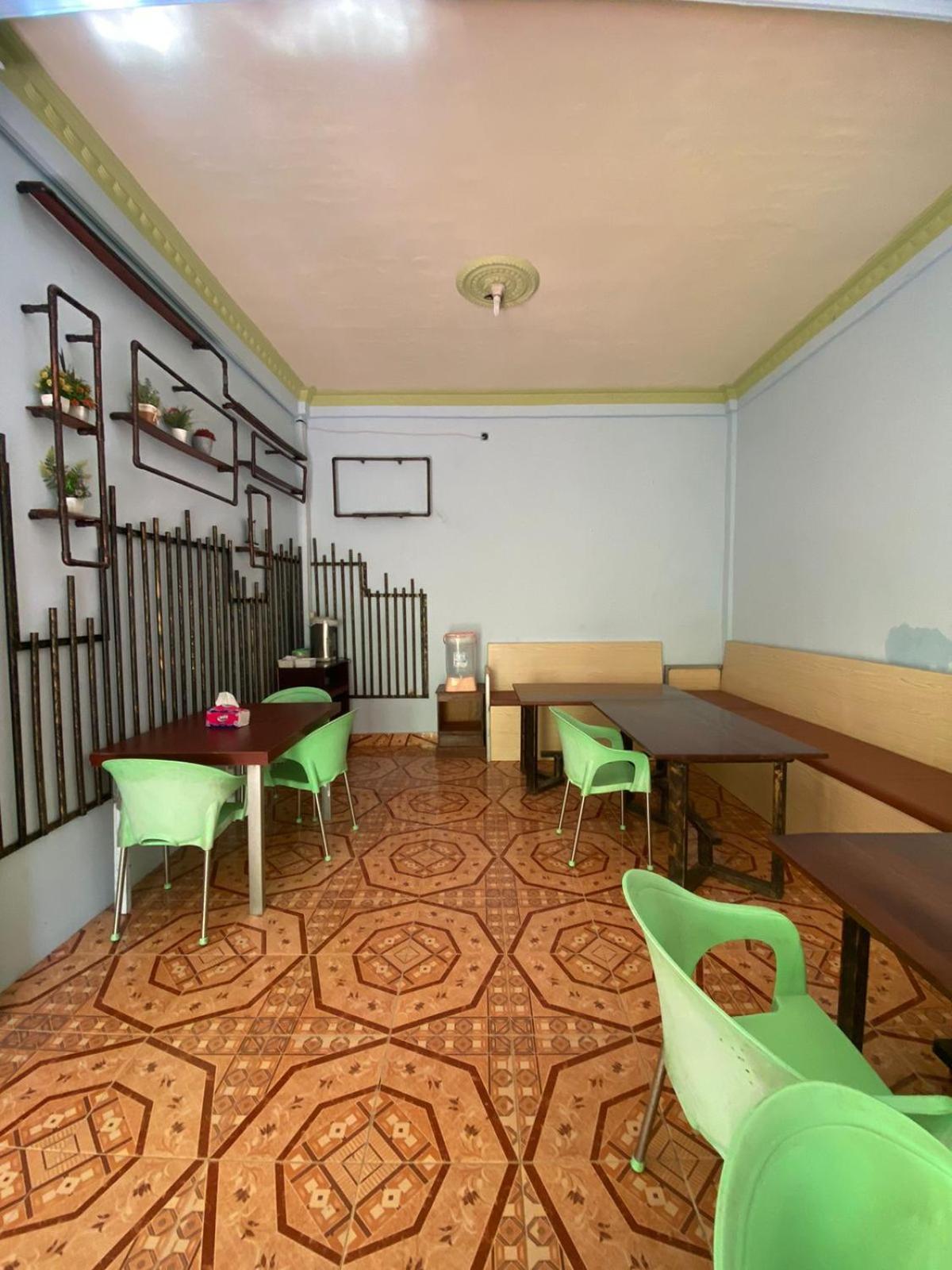 Kurnia Family Homestay & Restaurant! Huu Bagian luar foto