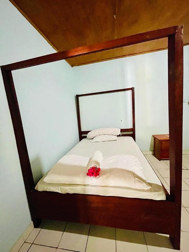 Kurnia Family Homestay & Restaurant! Huu Bagian luar foto